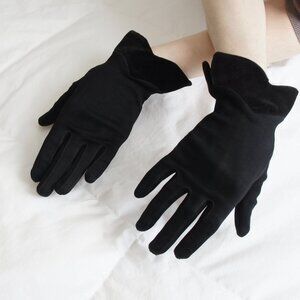 Black Vintage Gloves With Pointed Velvet Cuffs Size Medium